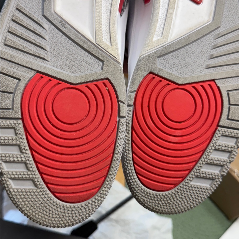 Jordan 3 - Picture 7 of 9